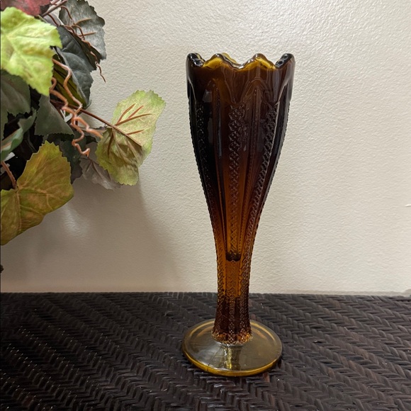 Vtg Indiana Glass Co. burnt amber pedestal vase. 10” High - Picture 3 of 6